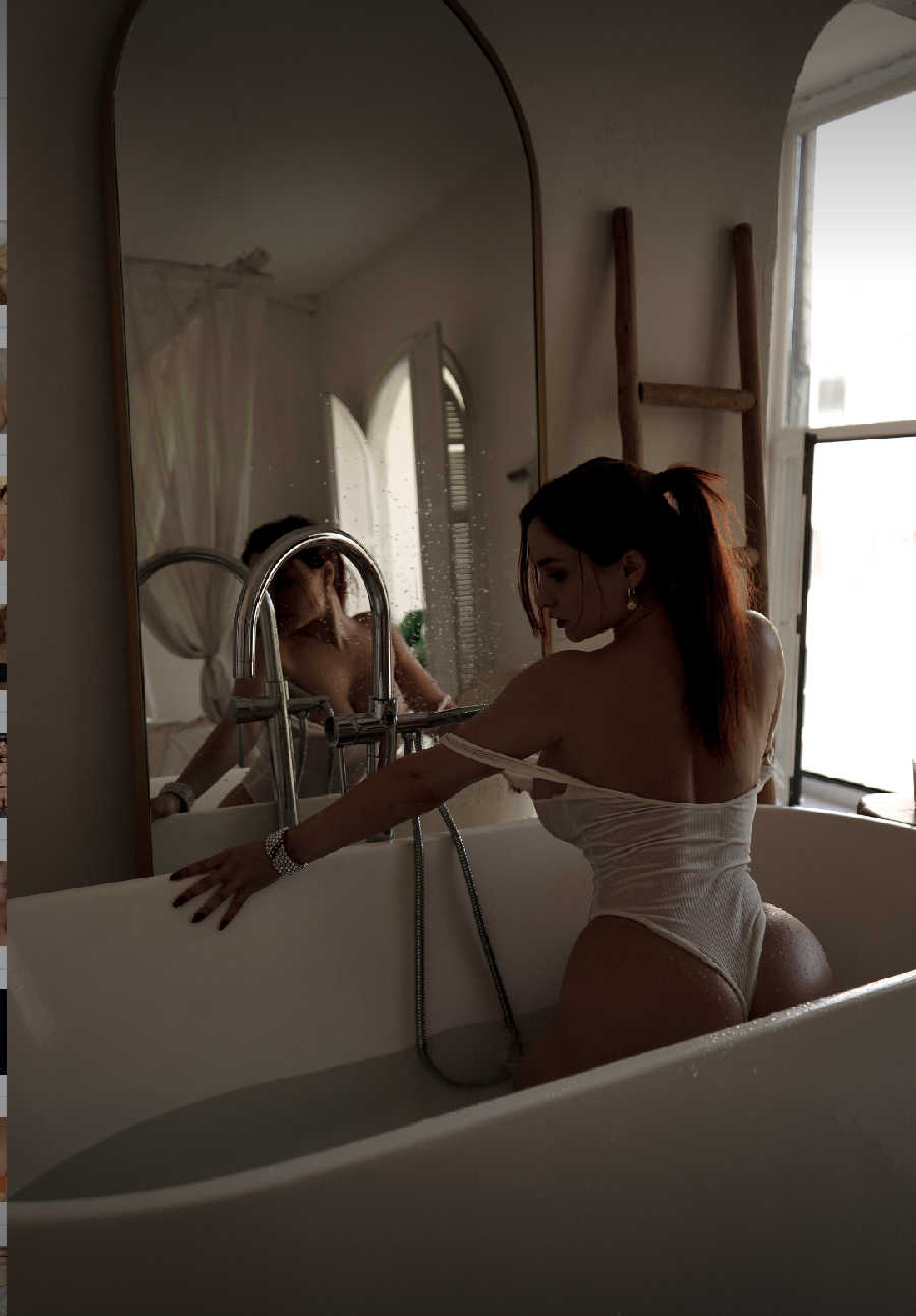 A playful frame from Miranda Faith nude — online in South Tarawa