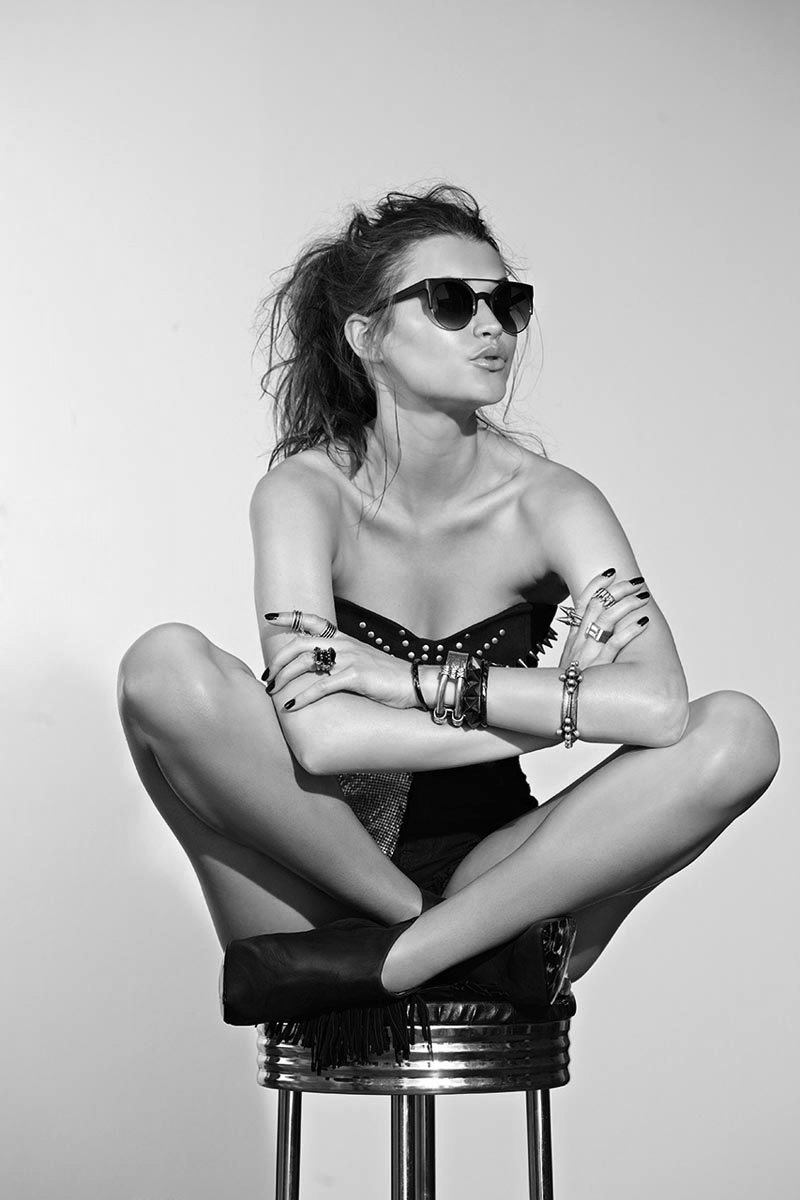 Sassy girls in South Tarawa