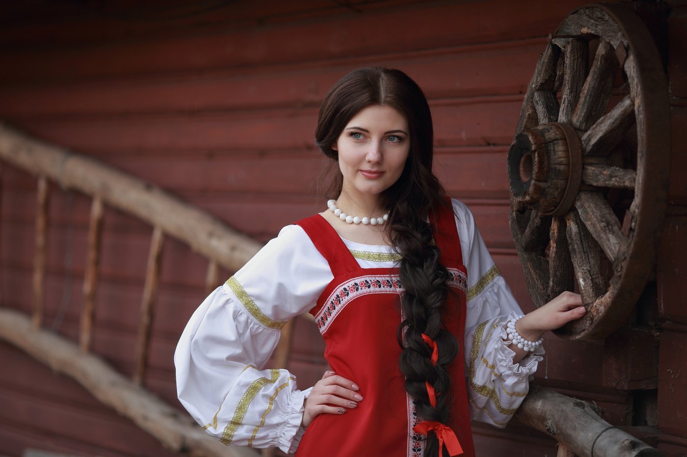 Girls in Slavic costumes’s look of the day — catch her live in South Tarawa